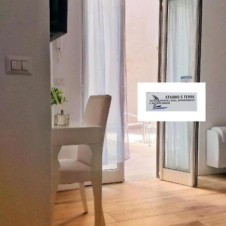 Residenza Solferino Apartment Corniglia Luaran gambar