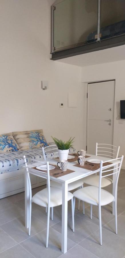 Residenza Solferino Apartment Corniglia Luaran gambar